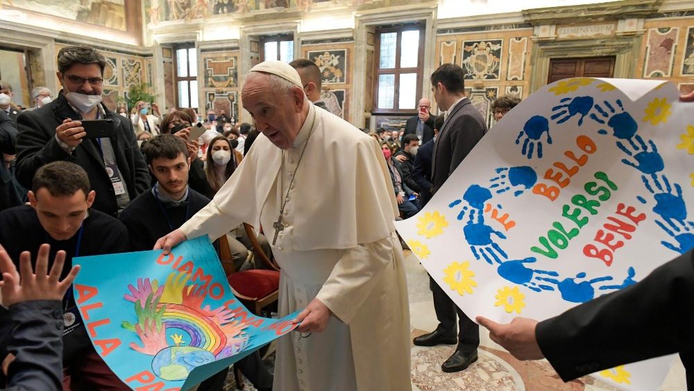 Pápež s talianskou organizáciou na pomoc ľuďom s autizmom, 1. apr. 2022