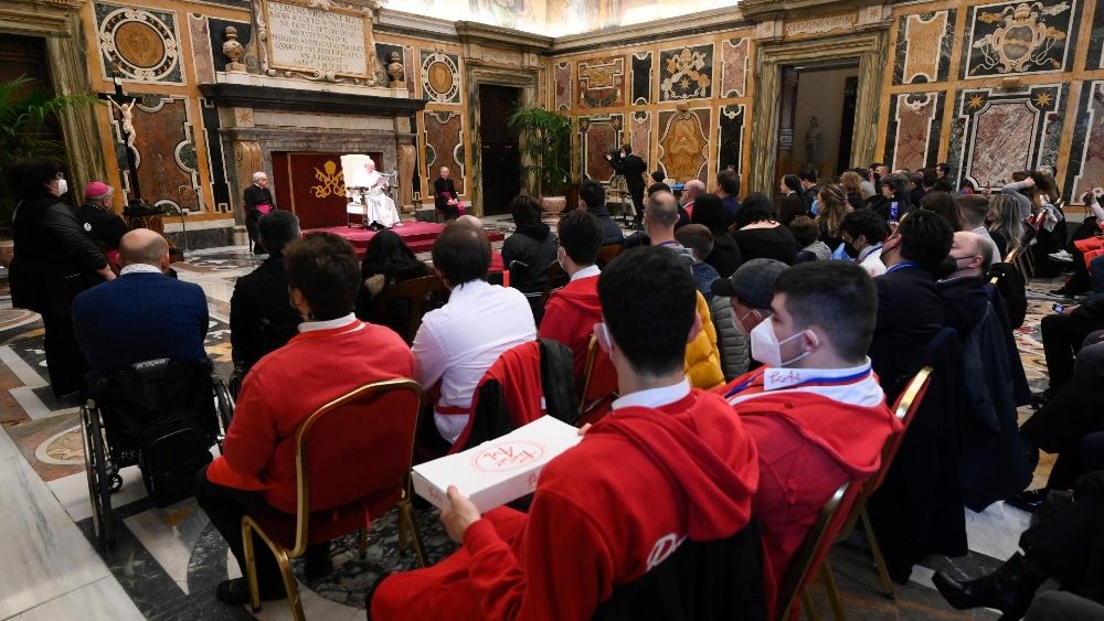 Pápež s talianskou organizáciou na pomoc ľuďom s autizmom, 1. apr. 2022