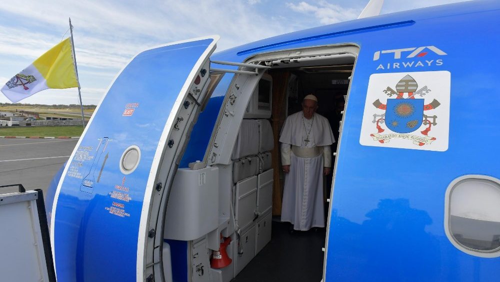 Le Pape François à l'aéroport de Malte, samedi 2 avril 2022