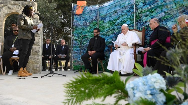 Franciszek wysłuchał świadectw uchodźców na Malcie