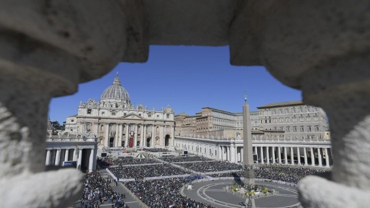 Messe des Rameaux célébrée par le Pape François, le 10 avril 2022, place Saint-Pierre de Rome. 