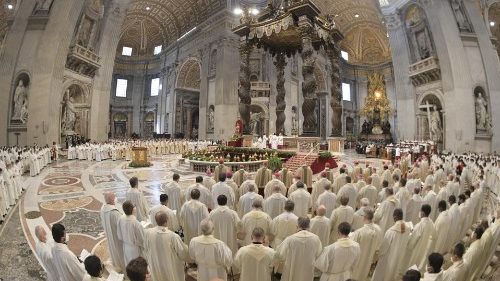 Messe chrismale: «Un prêtre mondain est un païen cléricalisé»