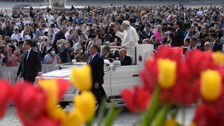 教皇フランシスコによる一般謁見　2022年4月20日　バチカン・聖ペトロ広場