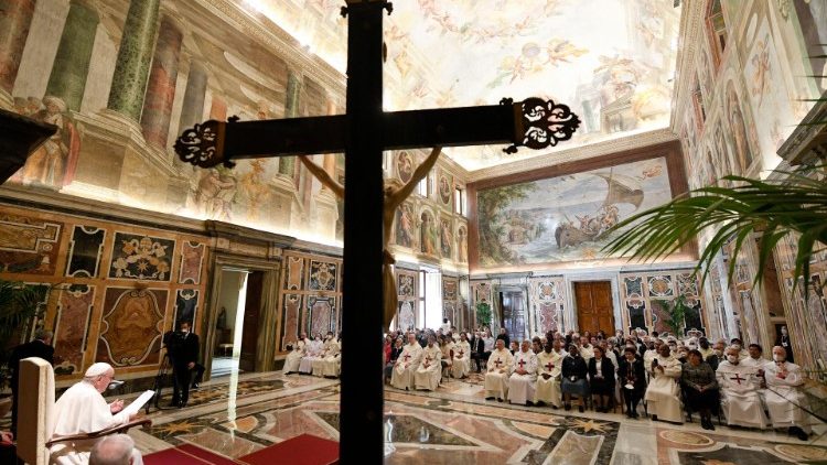 El Papa habla a la Asociación Internacional de Solidaridad Trinitaria