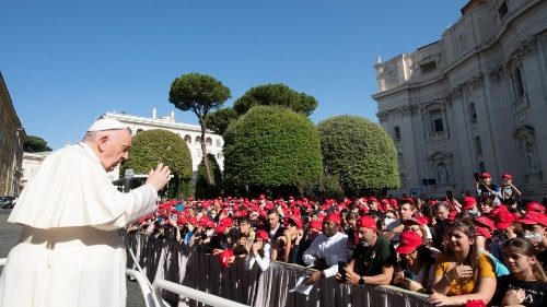 Молитва, дружба и щедрость: Папа дал советы молодежи