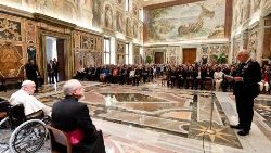 Popiežius priėmė konferencijos gamtosaugos klausimais dalyvius