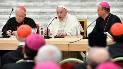 教皇フランシスコ　イタリア司教協議会の総会開会式で　2022年5月23日　バチカン・パウロ6世ホール