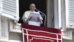 Papa anuncia novos cardeais da janela do apartamento pontifício