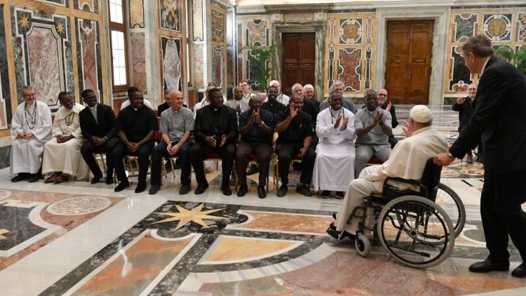Les Missonnaires d'Afrique ont été reçus le lundi 13 juin en salle Clémentine au Vatican. 