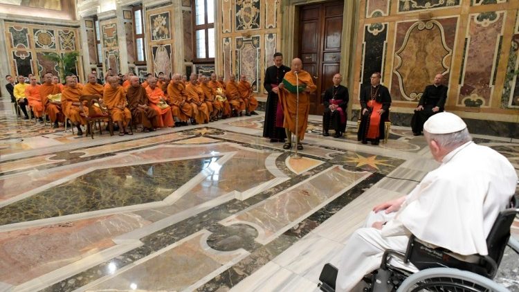 教宗接见泰国佛教代表团