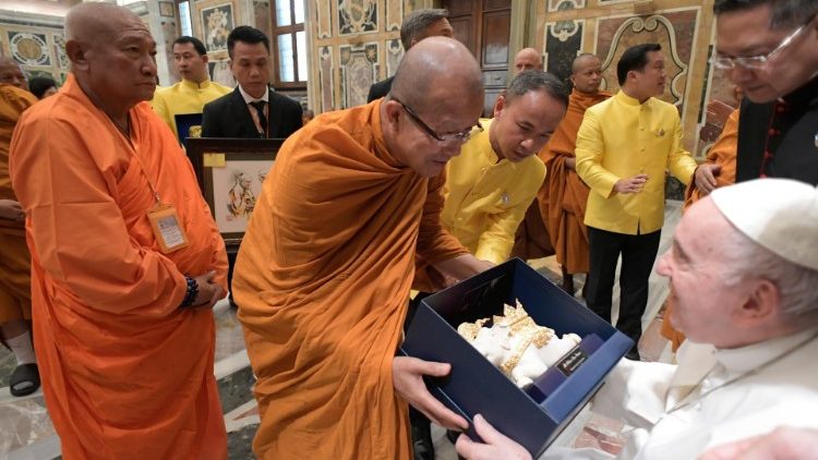 2022.06.17 Delegazione Buddhista dell'Assemblea Sangha di Chetuphon
