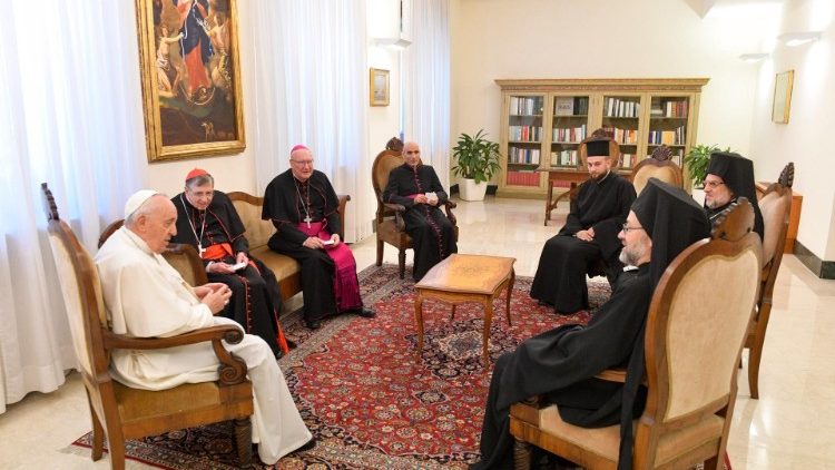 Papež František přijal v Domě sv. Marty delegaci konstantinopolského ekumenického patriarchátu