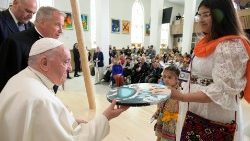 Papa Francisco na Paróquia do Sagrado Coração, em Edmonton