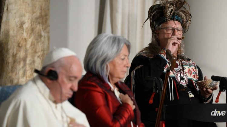 Pope Francis with the Governor General of Canada and an Indigenous leader
