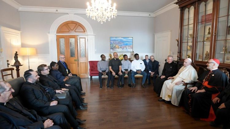 Rencontre du Pape et des membres de la Compagnie de Jésus au Canada, le 29 juillet 2022.