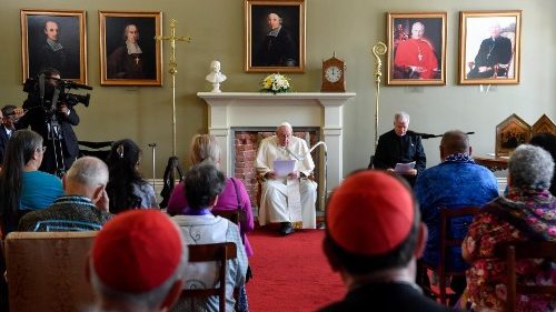 Papst vor Indigenen in Québec: „Eure Lebenswelt ist in meine Seele eingedrungen“