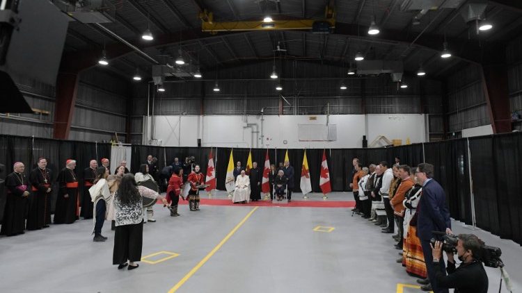 Farewell ceremony at Iqaluit Airport