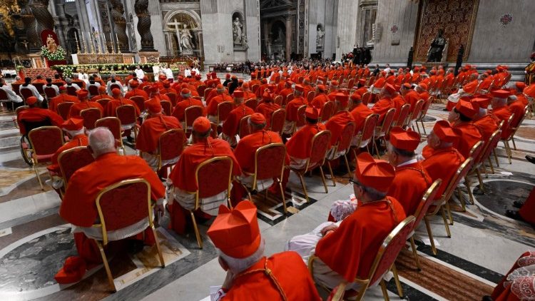 Pierre og Bustillo, to kommende franske kardinaler: en indsats for at støtte paven 