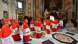 Novi kardinali med rednim javnim konzistorijem 27. avgusta 2023.