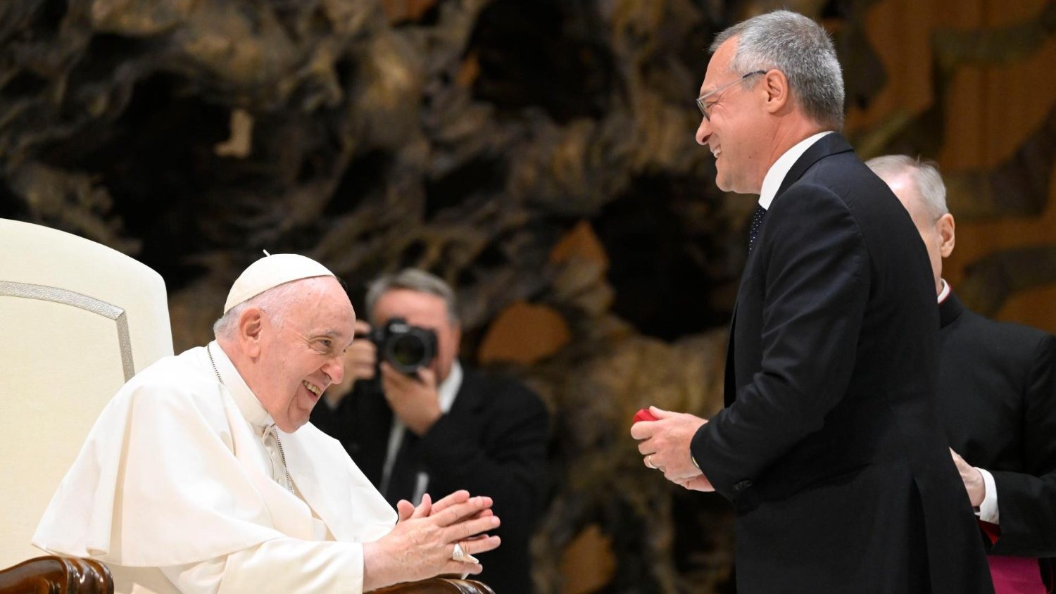 Di fronte ai capitalisti italiani, il Papa dipinge un panorama della crisi del lavoro