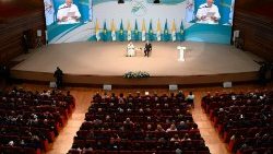 La Qazaq Concert Hall fue el escenario del encuentro del Papa Francisco con las autoridades, la sociedad civil y el Cuerpo Diplomático. (Vatican Media)
