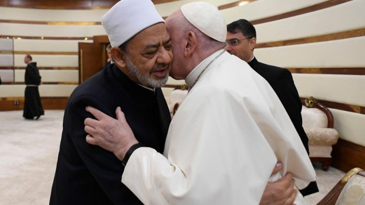 Папа Франциск с великия имам на Ал-Азхар, Ал-Тайиб