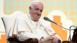 Papa em Assis para a "Economia de Francisco"