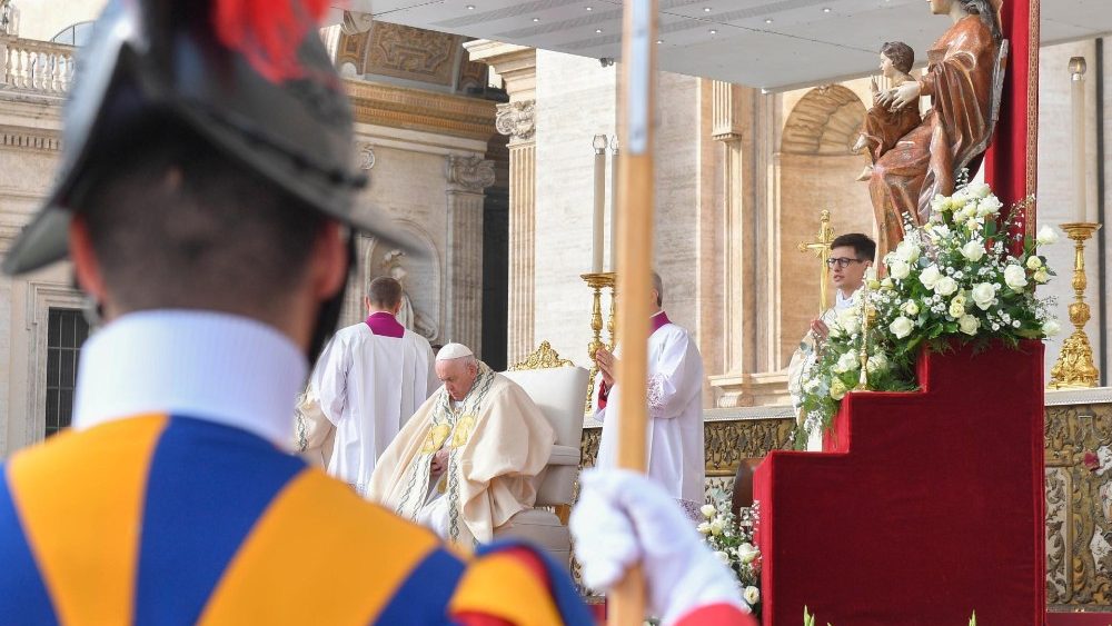 Capilla Papal para la Canonización de los Beatos: JuanBautista Scalabrini y Artémides Zatti