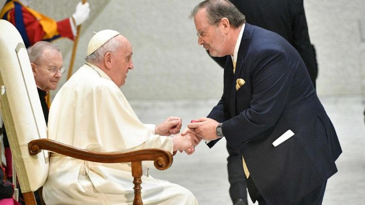 El Papa agradece las palabras de Bruno Bobone, presidente de UNIAPAC