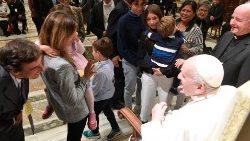 Il Papa all'udienza con il Pontificio Istituto Teologico Giovanni Paolo II per le Scienze del Matrimonio e della Famiglia