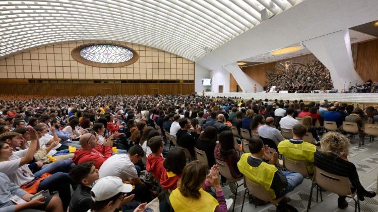 Jovens da Ação Católica italina em audiência com o Papa (Foto arquivo)
