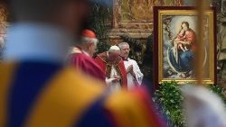 El Papa en la Misa en en sufragio de los cardenales y obispos fallecidos durante el año 2022.
