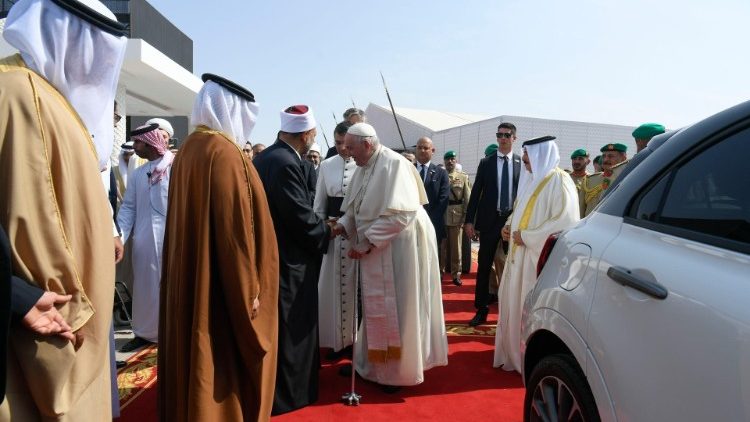 Pope Francis at Bahrain Dialogue Forum