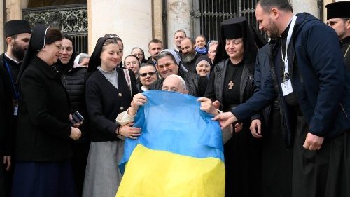 Ucraina, il Papa: pace per la gente che soffre per la crudeltà dei "mercenari"
