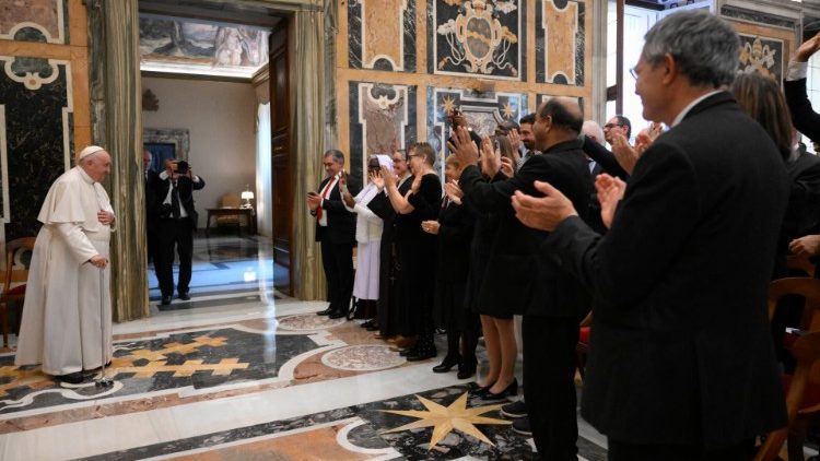 Il Papa con i dipendenti e partecipanti all'Assemblea Plenaria del Dicastero per la Comunicazione