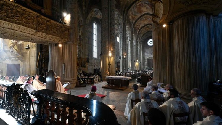 Un momento dell'omelia in cattedrale