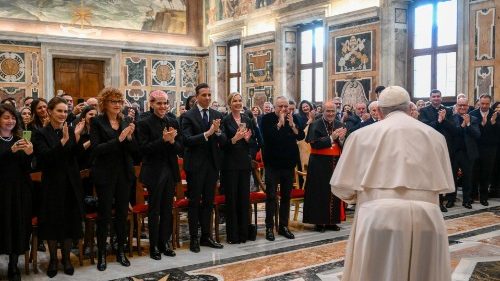 Ватикан. Папа встретился с организаторами «Концерта с бедными»