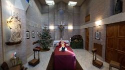 La dépouille du Pape Benoit XVI dans la chapelle du monastère Mater Ecclesiae