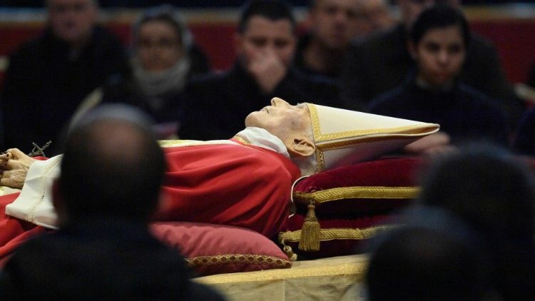 Im Gebet bei Benedikt XVI.