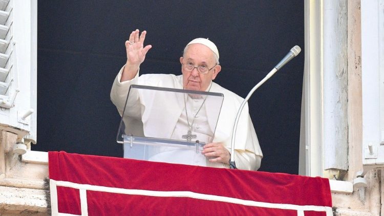 El Papa Francisco en el Ángelus en la Solemnidad de la Epifanía del Señor 2023