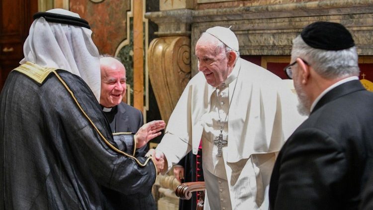 Pope meets participants in 'Rome Call' encounter, organized by the Pontifical Academy for Life and Renaissance Foundation