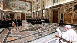 Ojciec Święty Franciszek spotkał się z alumnami Papieskiego Kolegium Północnoamerykańskiego w Rzymie, 14 stycznia 2023