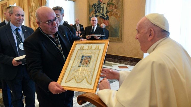 教皇フランシスコとイタリアの信心会連盟の関係者との集い　2023年1月16日