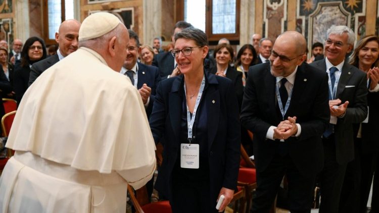 Pope Francis greets Italian Radiographers