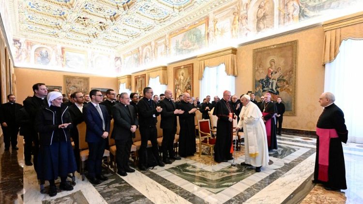 البابا يستقبل المشاركين في دورة دراسية للمسؤولين الأبرشيين عن الاحتفالات الليتورجية
