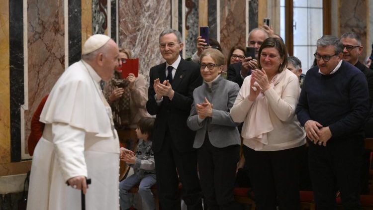 Папа Франциск на встрече с делегатами Службы по распространению грамотности в мире (Ватикан, 23 января 2023 г.) 