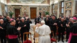 Папа Франциск на встрече со священниками архиепархии Барселоны (Ватикан, 28 января 2023 г.)