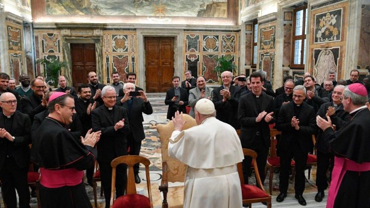 L'incontro del Papa con i sacerdoti della Pastorale giovanile della Diocesi di Barcelona