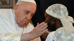 Papa Francisco no encontro com as vítimas de violência na RDCongo