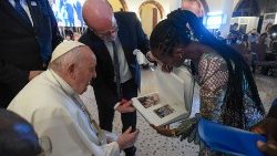Popiežius susitiko su Kongo DR labdaros organizacijų atstovais